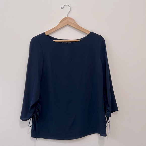 Banana Republic Women’s blouse long sleeves Tops navy blue size small - Picture 7 of 7